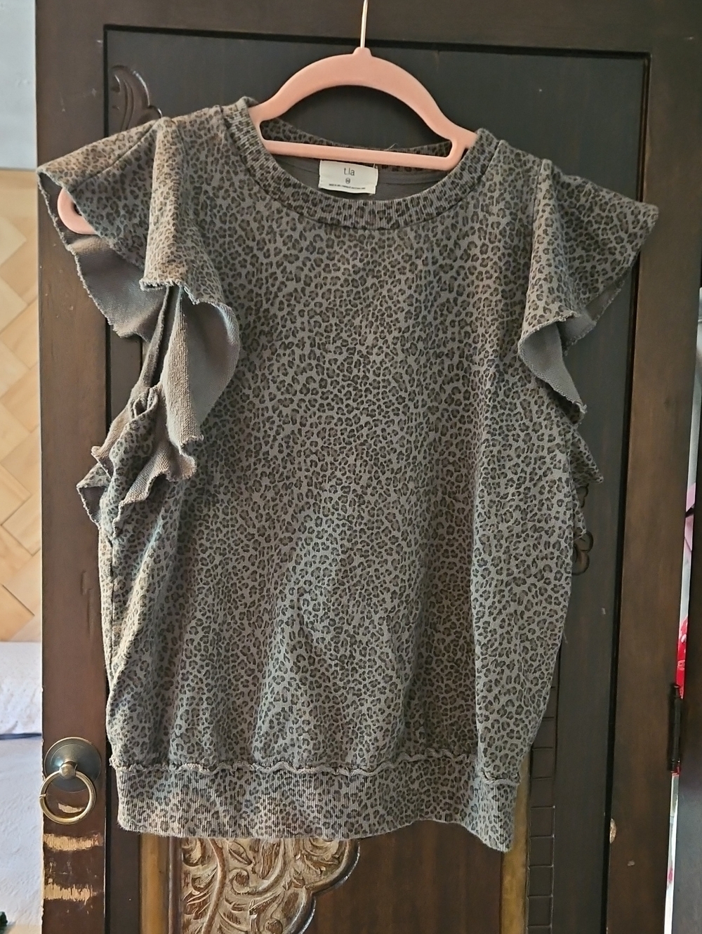 T.La Gray Leopard Ruffle-Sleeve Sweatshirt